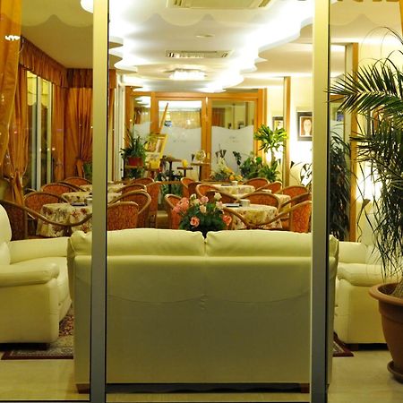 Hotel Al Prater Lignano Sabbiadoro Extérieur photo