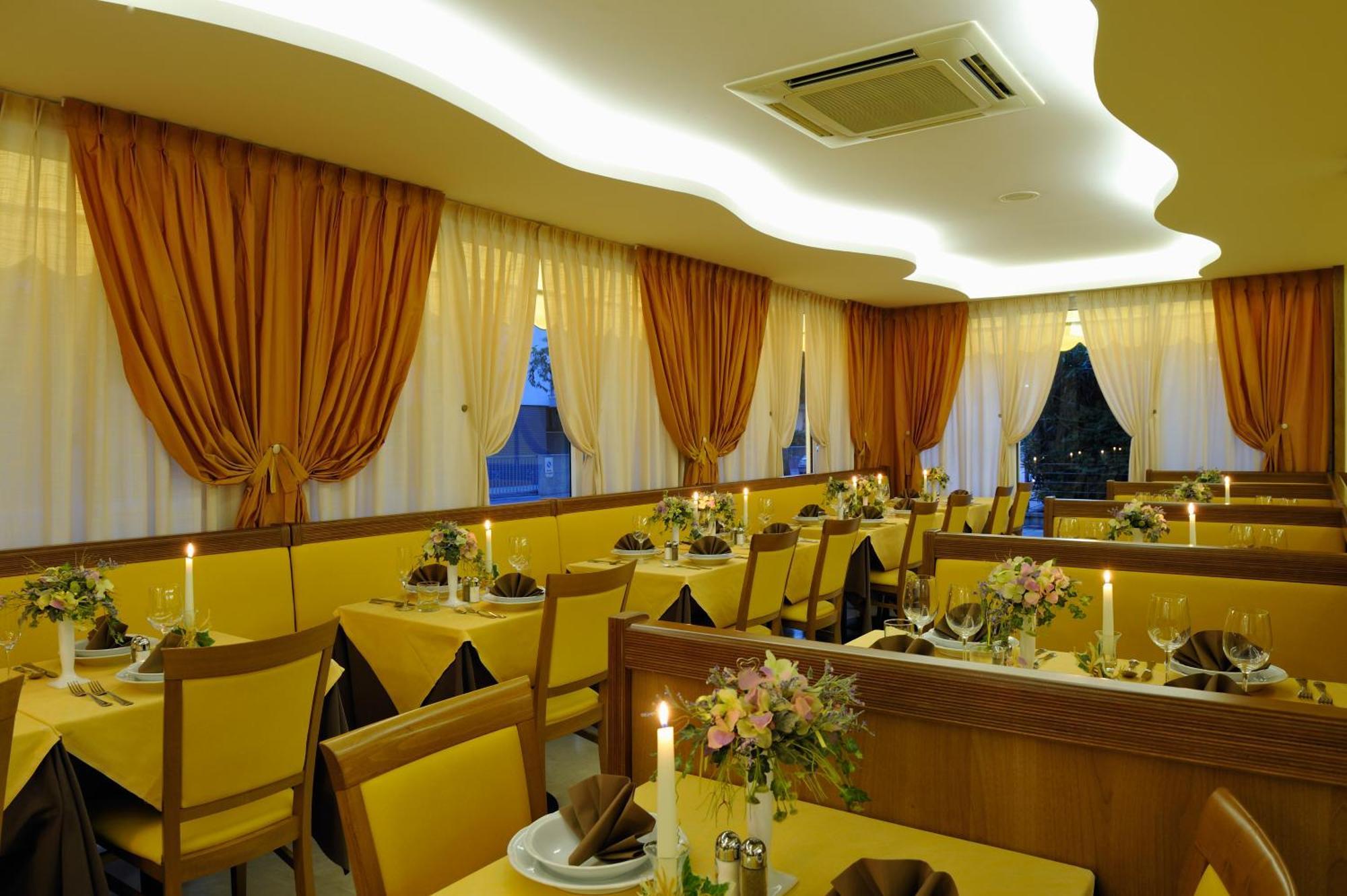 Hotel Al Prater Lignano Sabbiadoro Extérieur photo