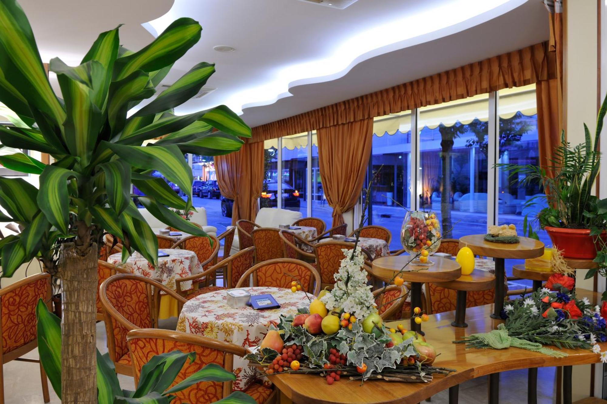 Hotel Al Prater Lignano Sabbiadoro Extérieur photo