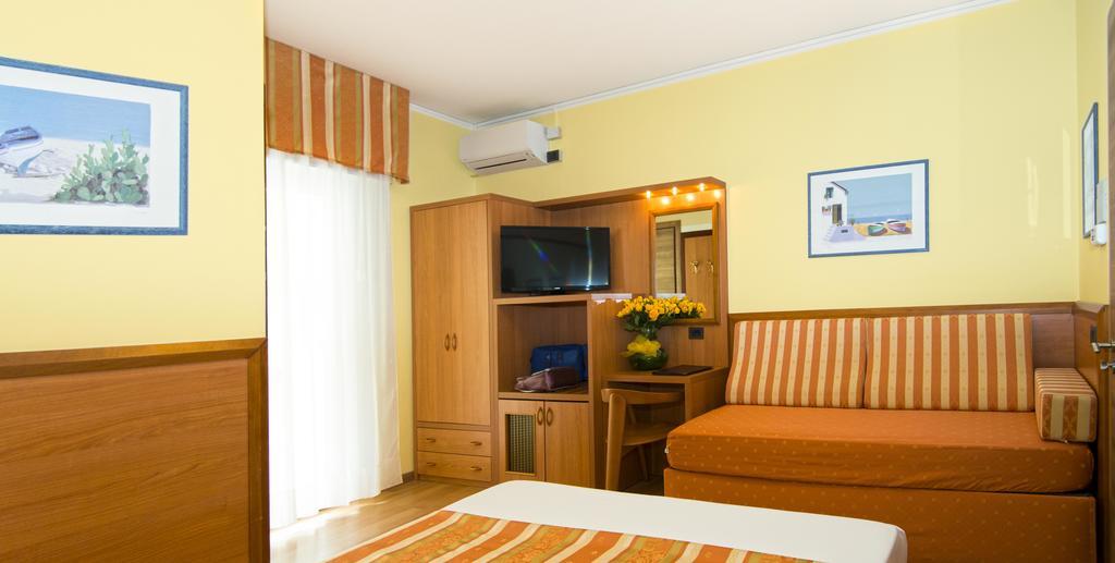 Hotel Al Prater Lignano Sabbiadoro Extérieur photo