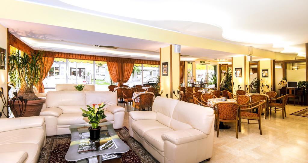 Hotel Al Prater Lignano Sabbiadoro Extérieur photo